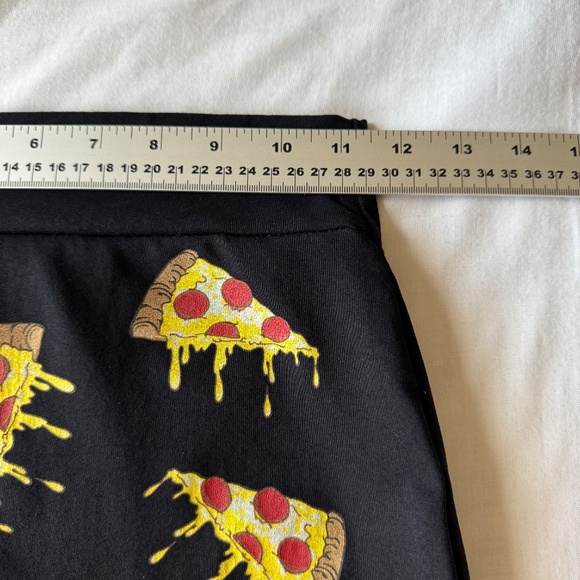 Clumsy Cat Women's Novelty Pizza Slice Print Pull On Mini Skirt Black Small - Picture 4 of 9